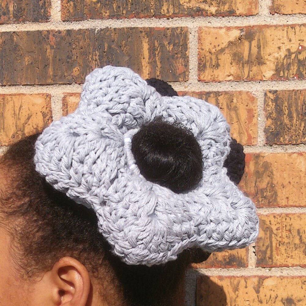 Star Scrunchie